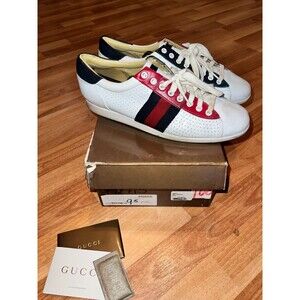 Gucci Men's low top white sneakers Gucci size 9.5 US size 10.5